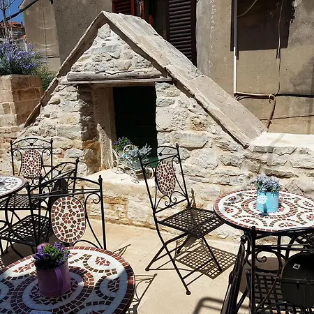 Nautica Stone House Apartament
