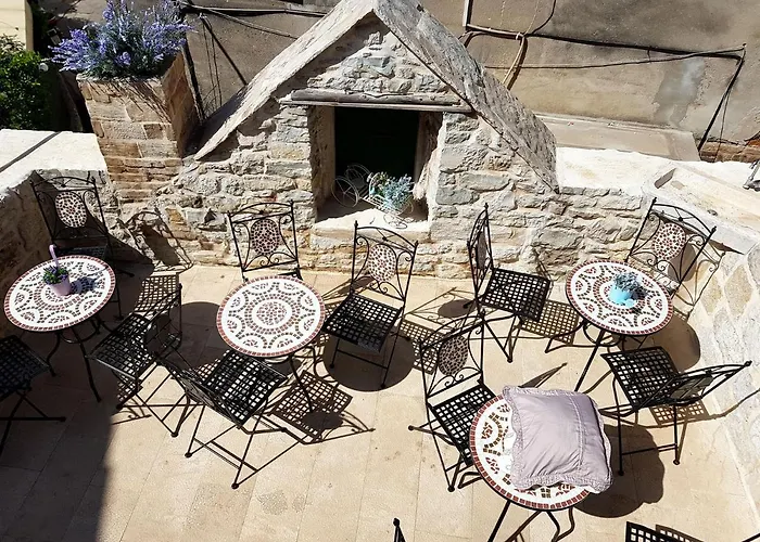 Nautica Stone House *
