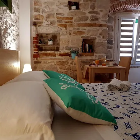 Nautica Stone House *