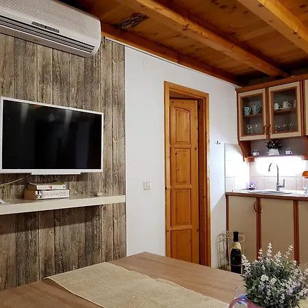 Apartamento Nautica Stone House Split