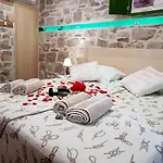 Nautica Stone House