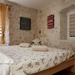 Nautica Stone House Appartamento