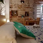 Nautica Stone House *