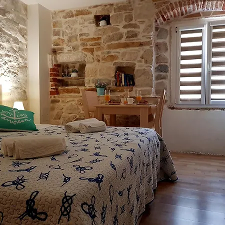 Nautica Stone House * ספליט